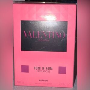 Valentino Donna Born in Roma Extrados EDP For Women’s ( Authentic)